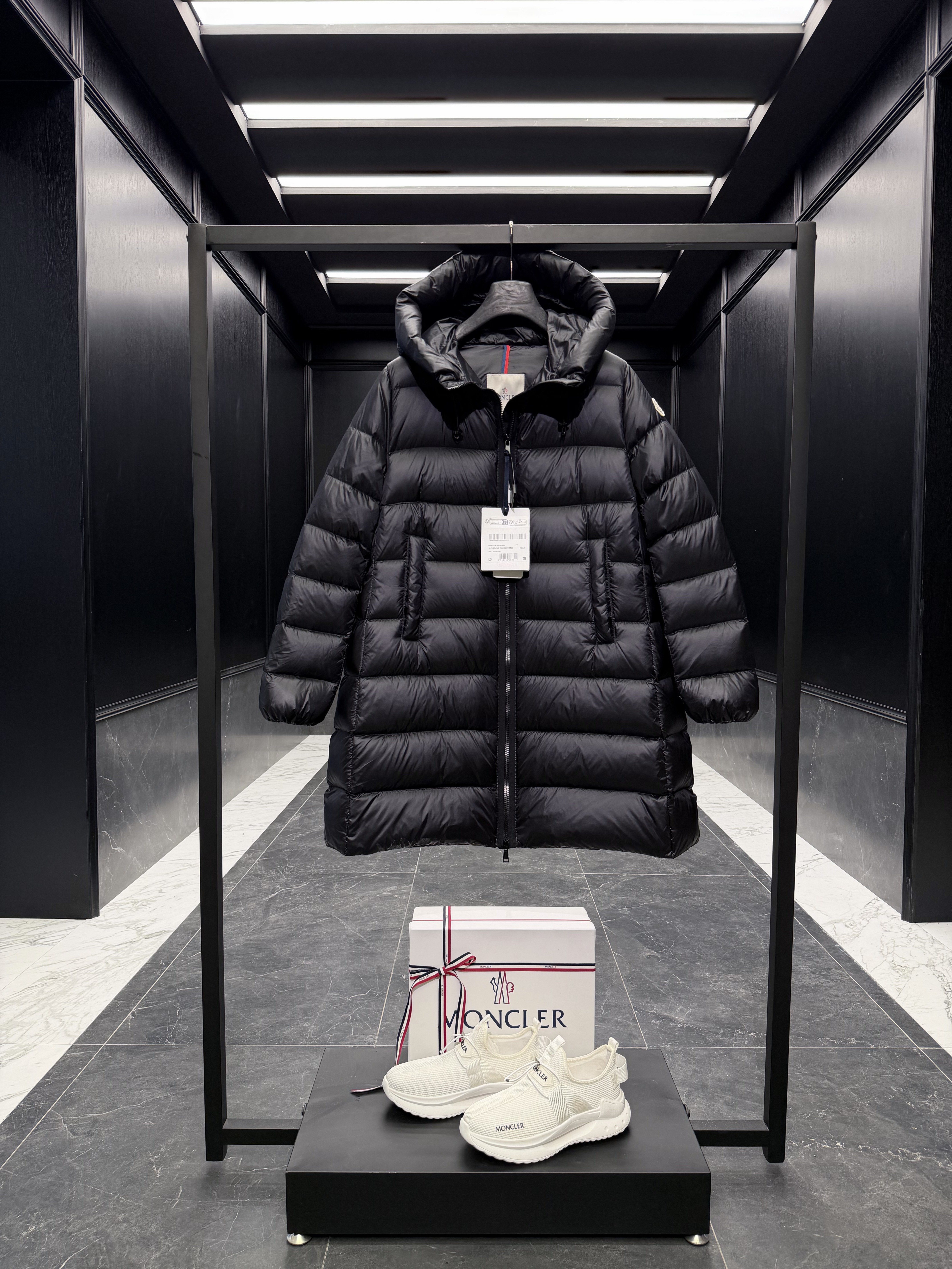 몽클레어 Moncler Suyenne 롱 다운재킷