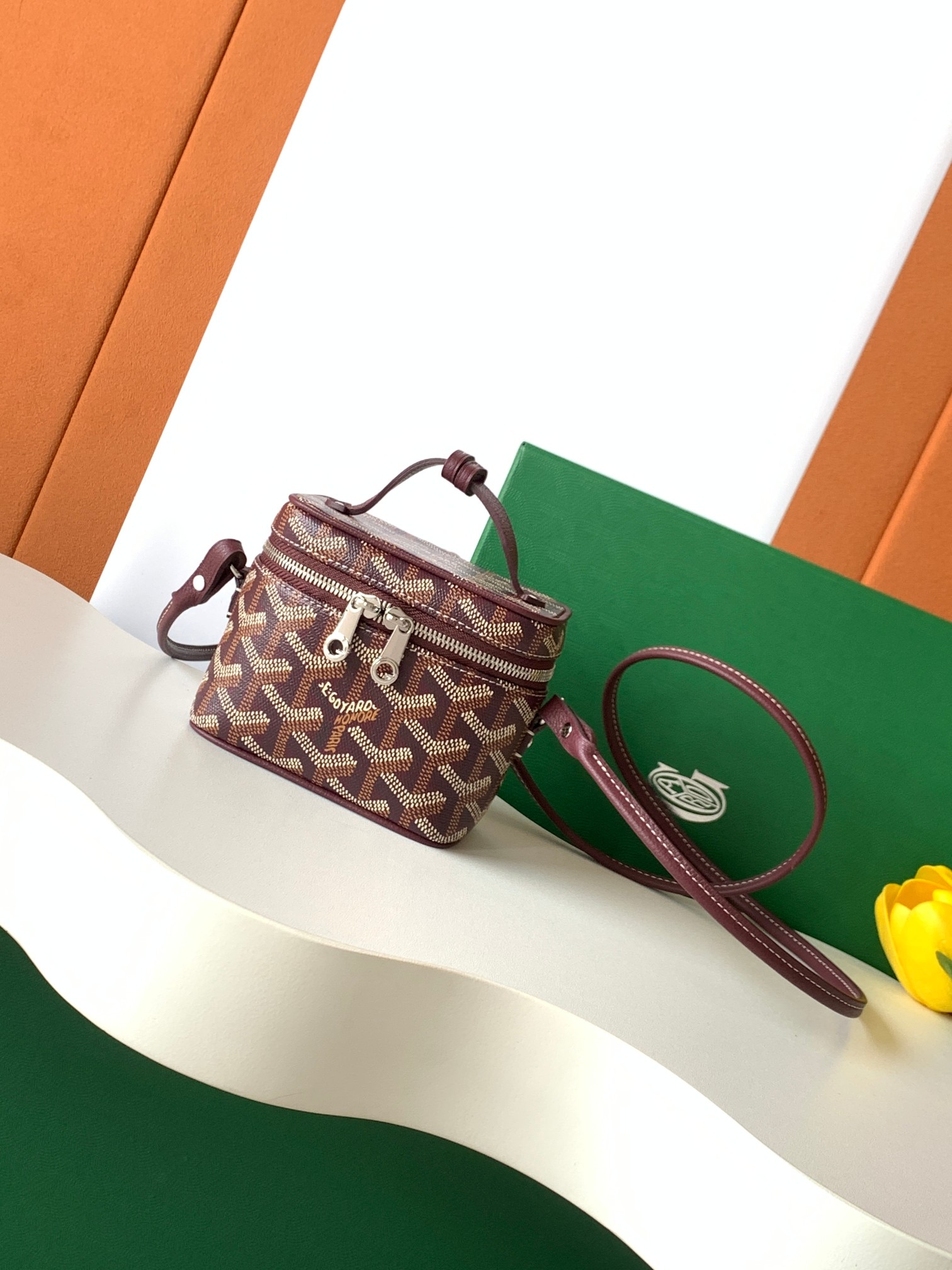 고야드 Goyard 8317 MUSE NANO 파우치