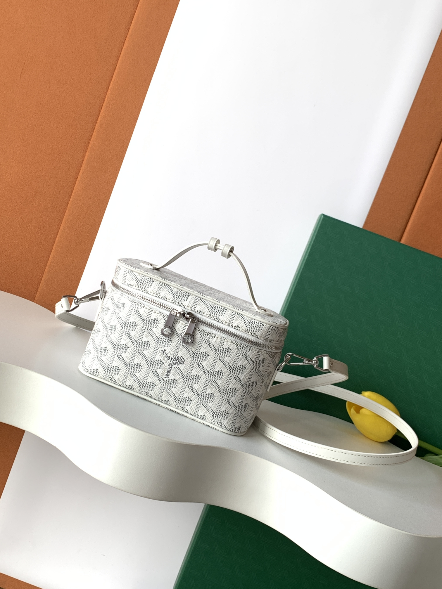 고야드 Goyard 8316 MINI MUSE 파우치 16cm