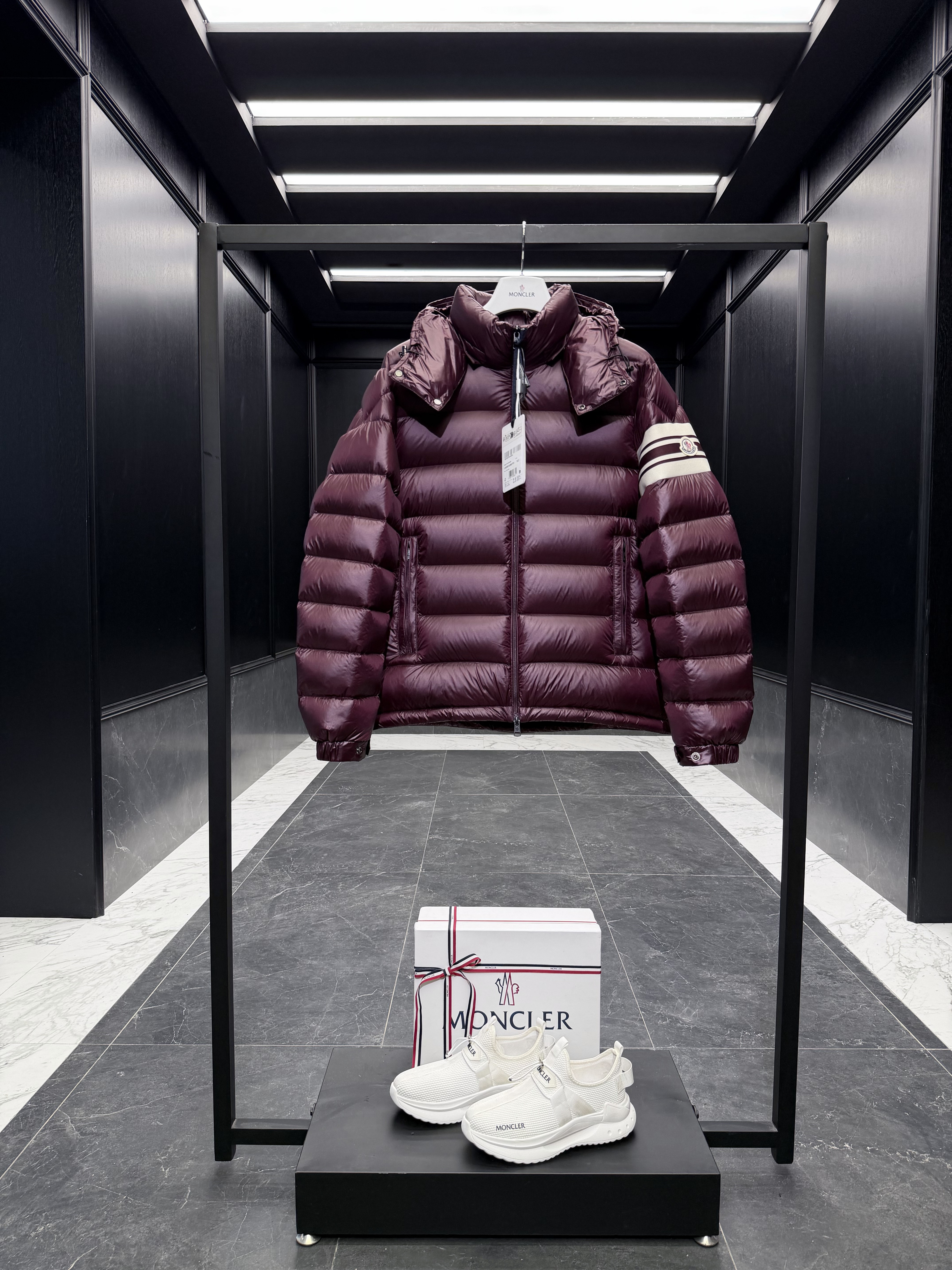 몽클레어 Moncler Landre 다운재킷.