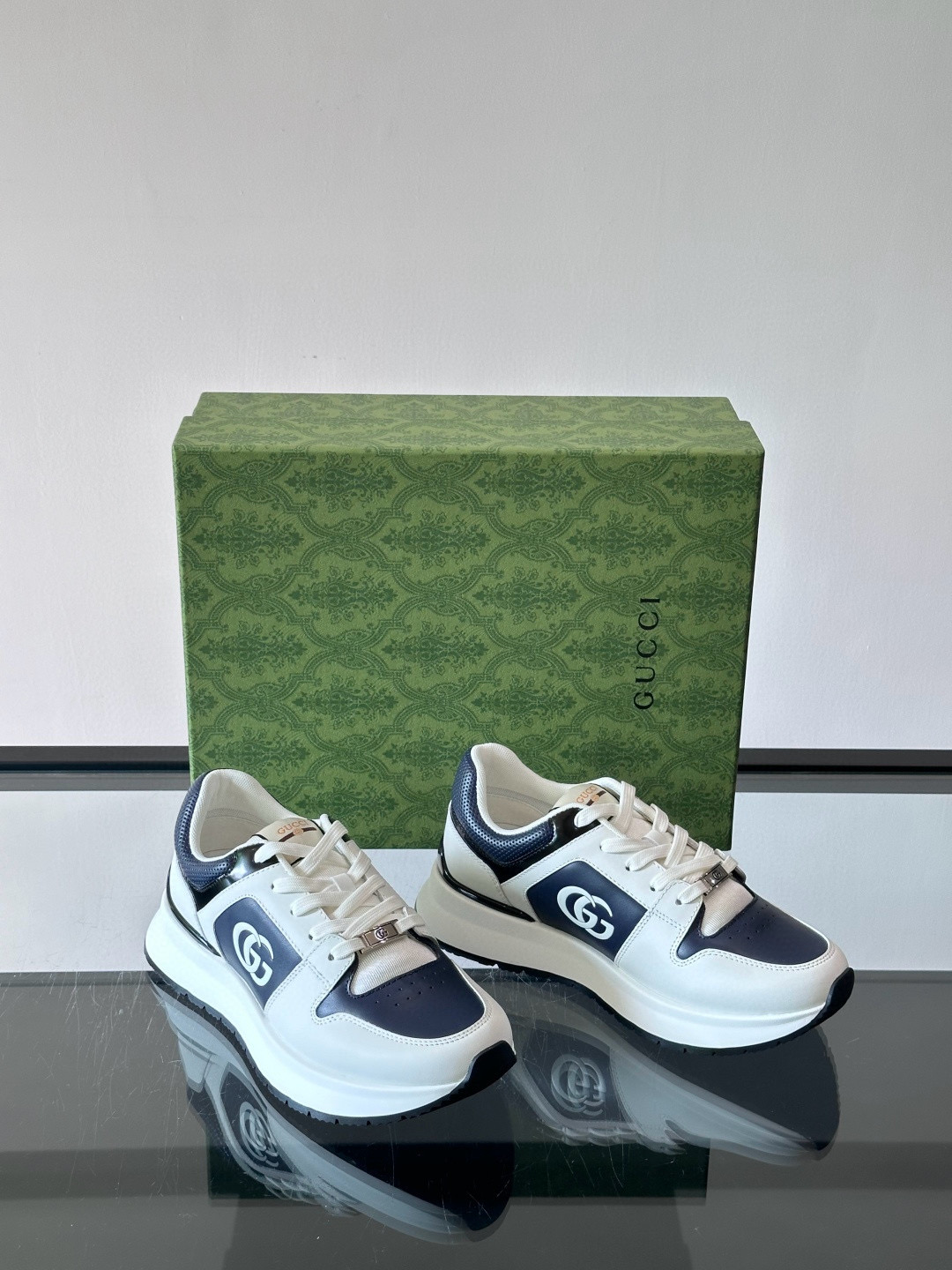 구찌 Gucci 스니커즈