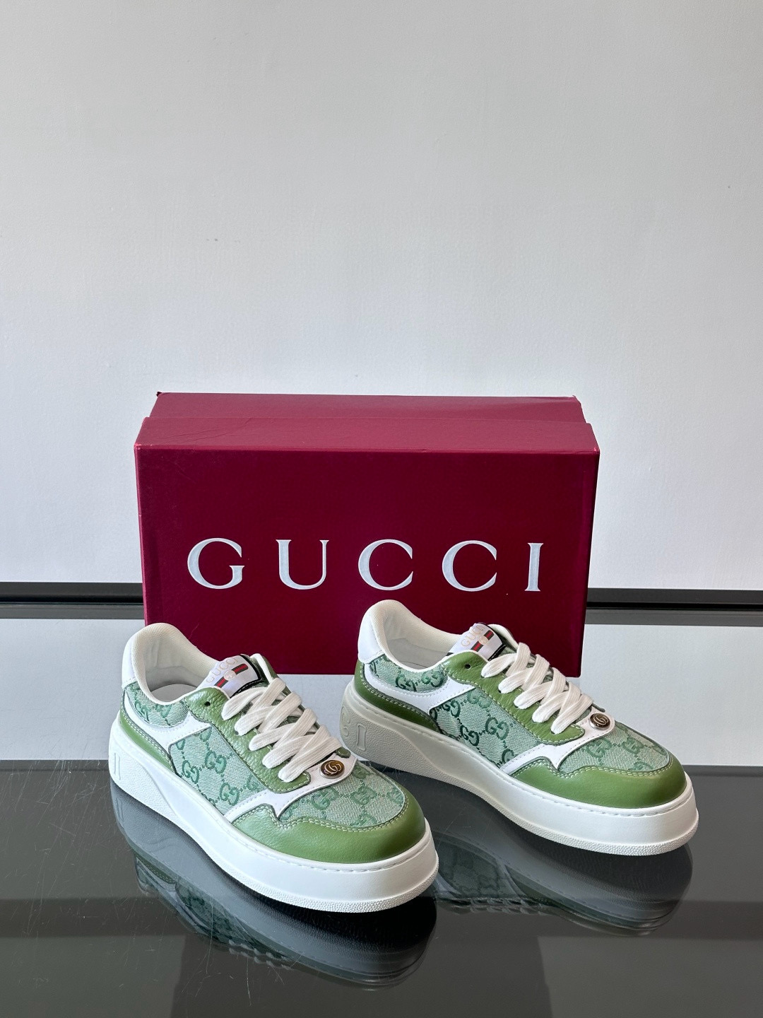 구찌 Gucci 스니커즈