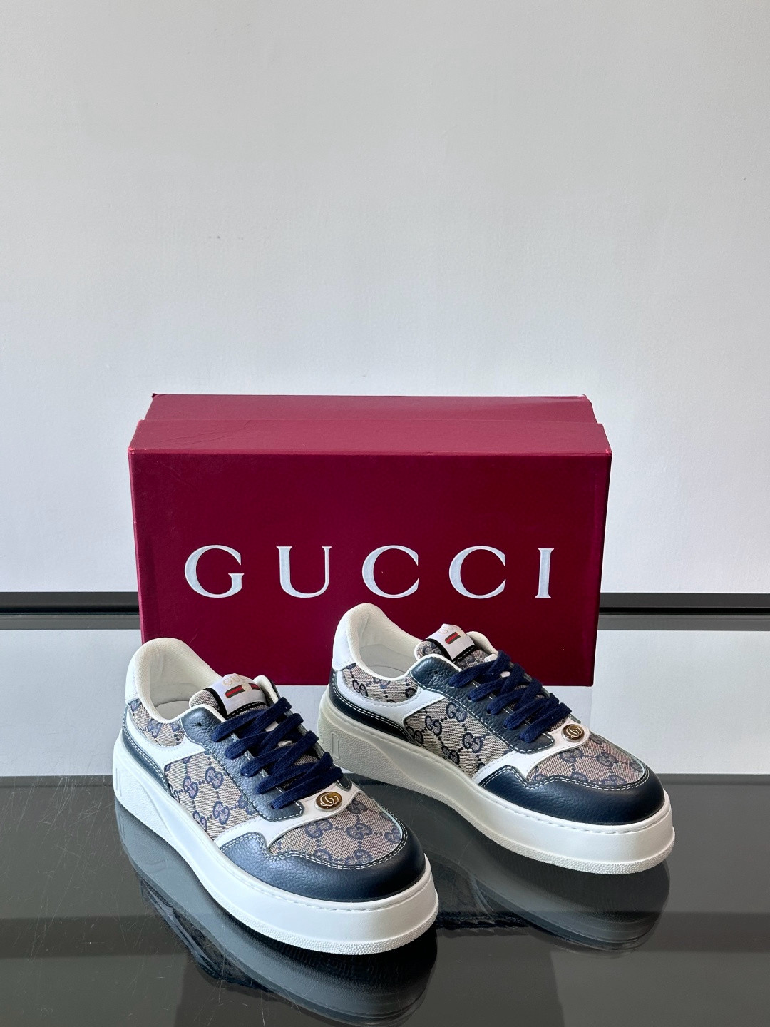 구찌 Gucci 스니커즈