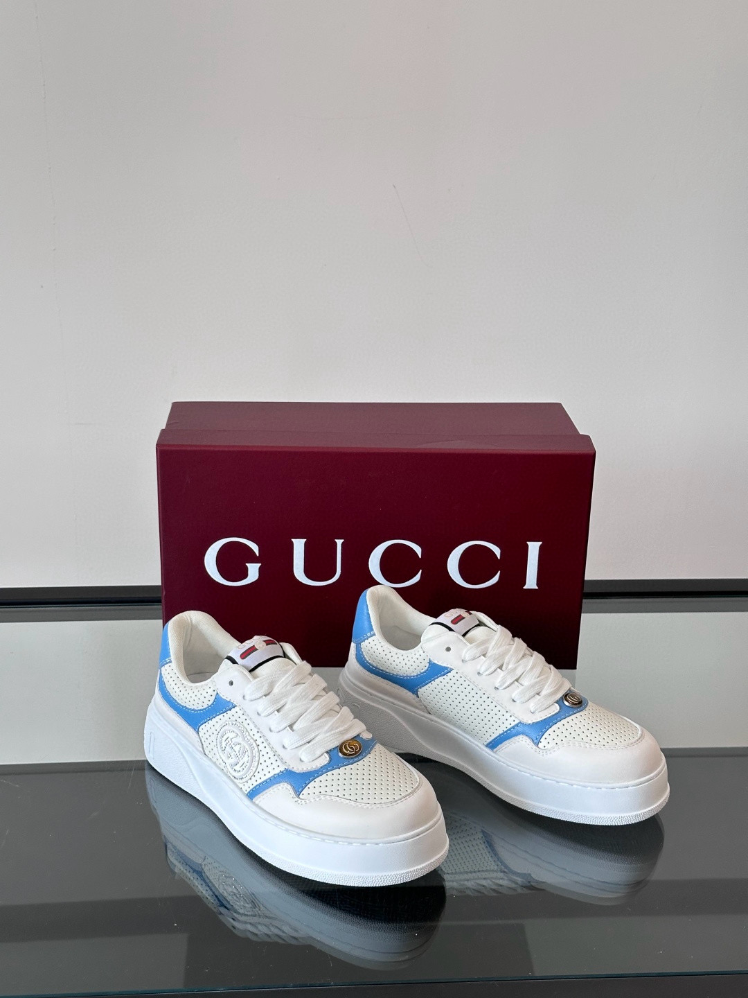 구찌 Gucci 스니커즈