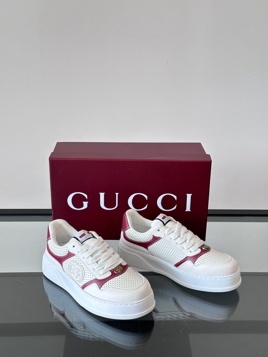 구찌 Gucci 스니커즈