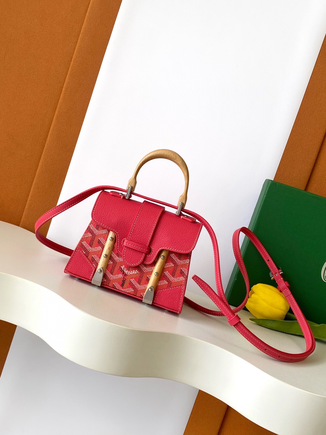 고야드 Goyard  8032 Saigon Structure Nano Bag Fuchsia