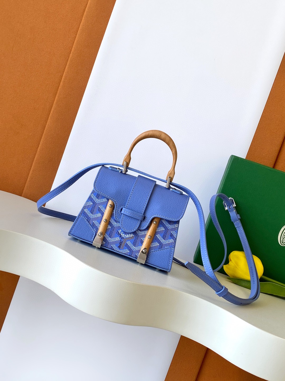 고야드 Goyard  8032 Saigon Structure Nano Bag Iris