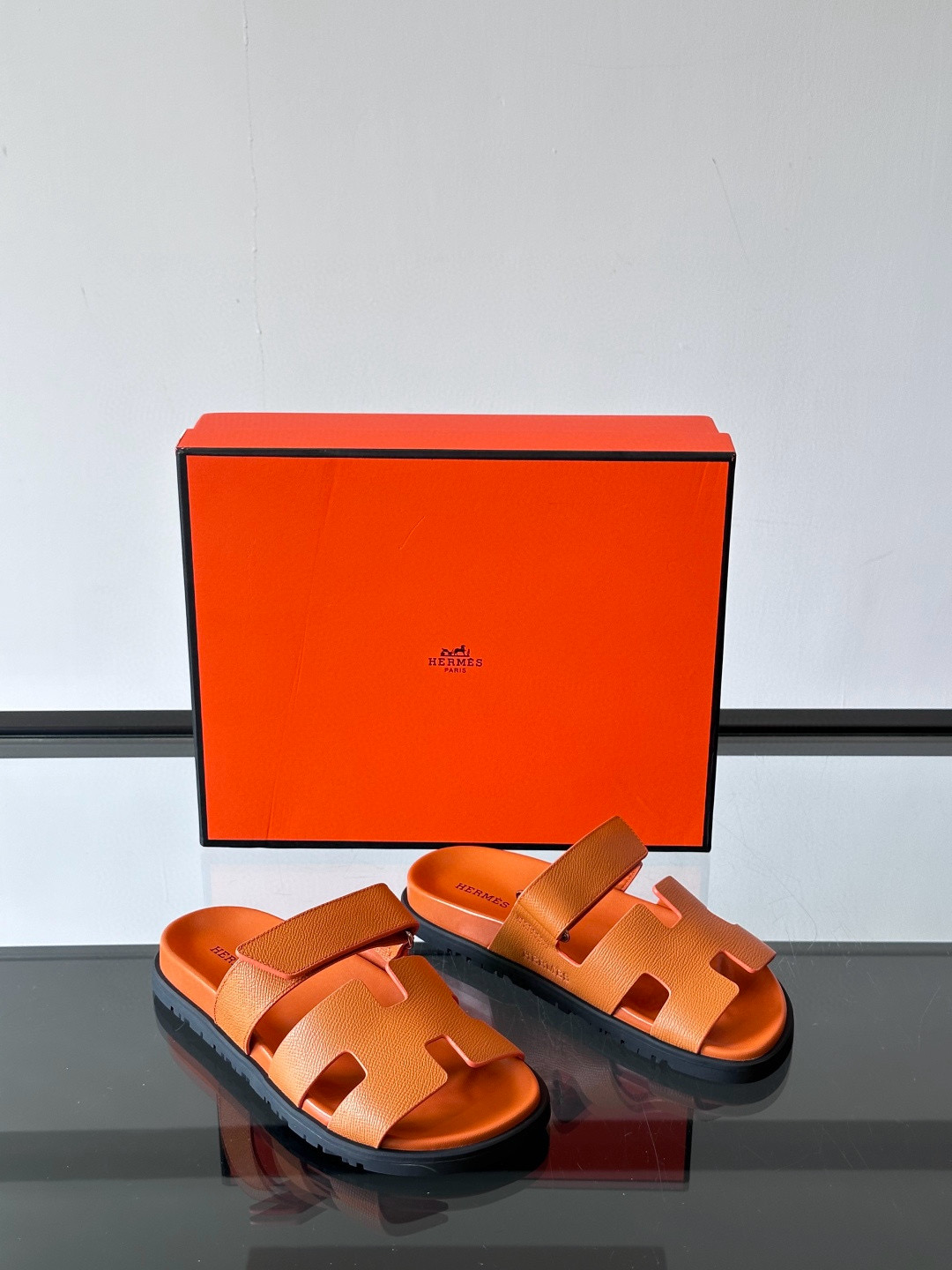 에르메스 Hermes Chypre Sandal Epsom 슬리퍼