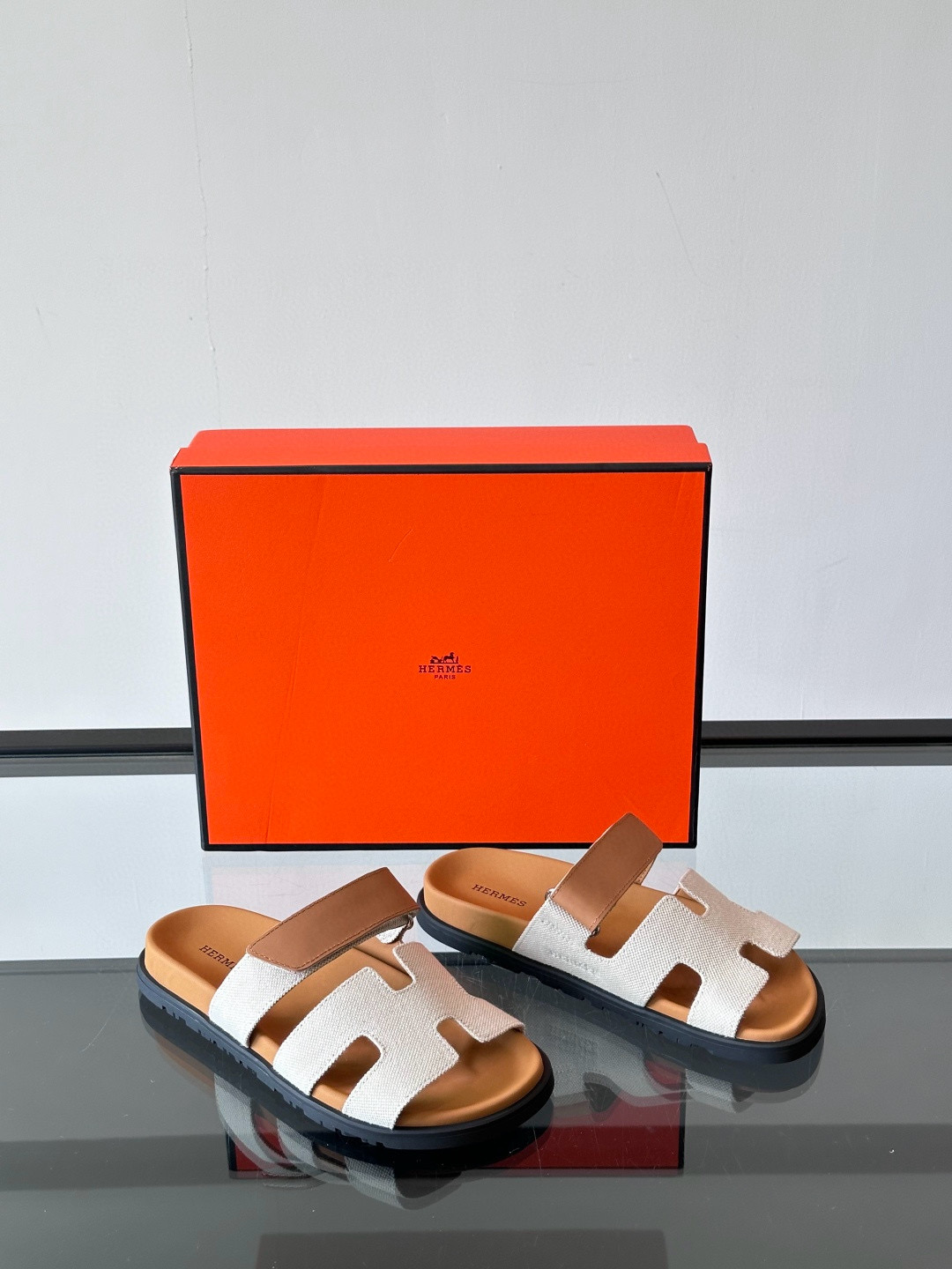 에르메스 Hermes Chypre Sandal Epsom 슬리퍼