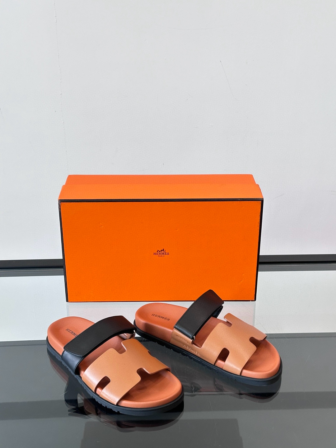 에르메스 Hermes Chypre Sandal 슬리퍼
