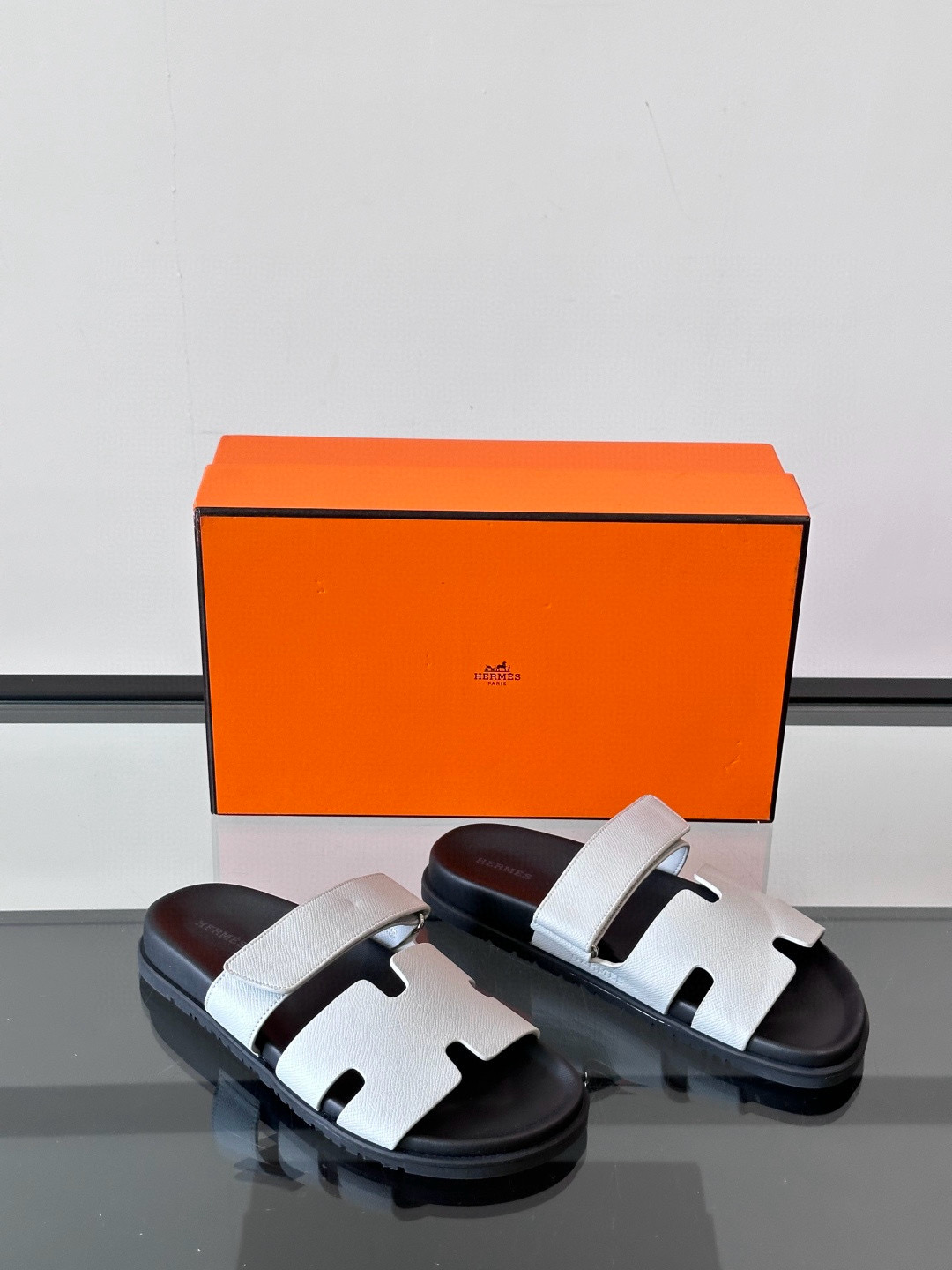 에르메스 Hermes Chypre Sandal 슬리퍼