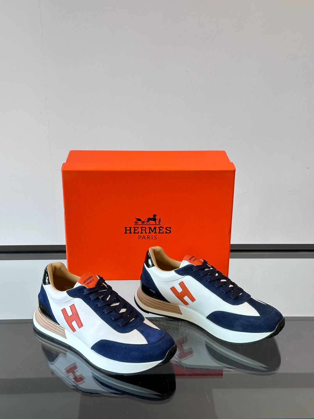 에르메스 Hermes Hugo 스니커즈