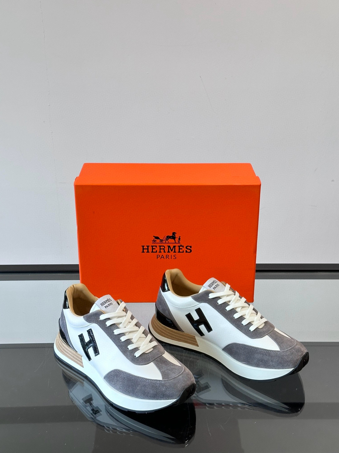 에르메스 Hermes Hugo 스니커즈