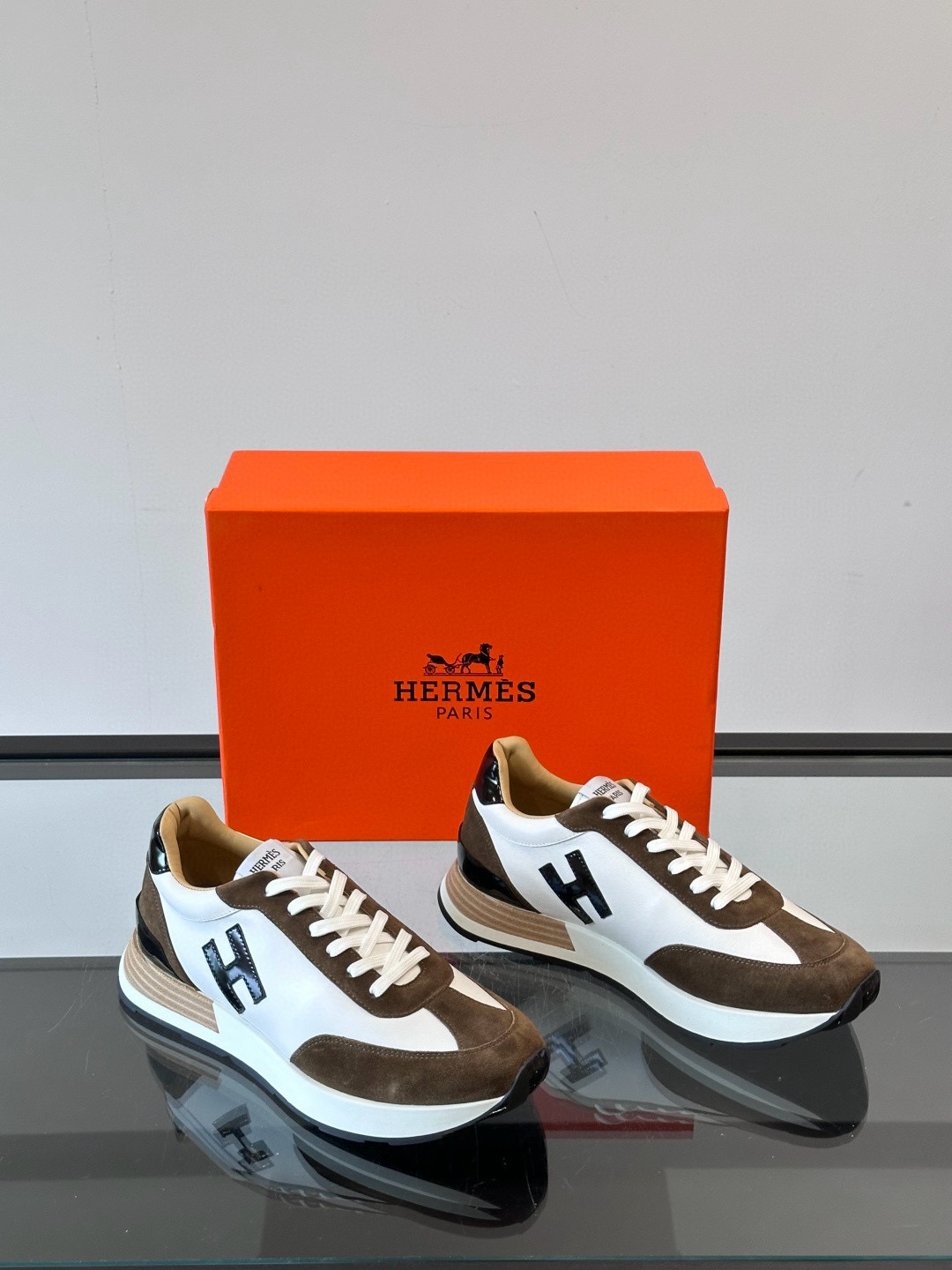 에르메스 Hermes Hugo 스니커즈