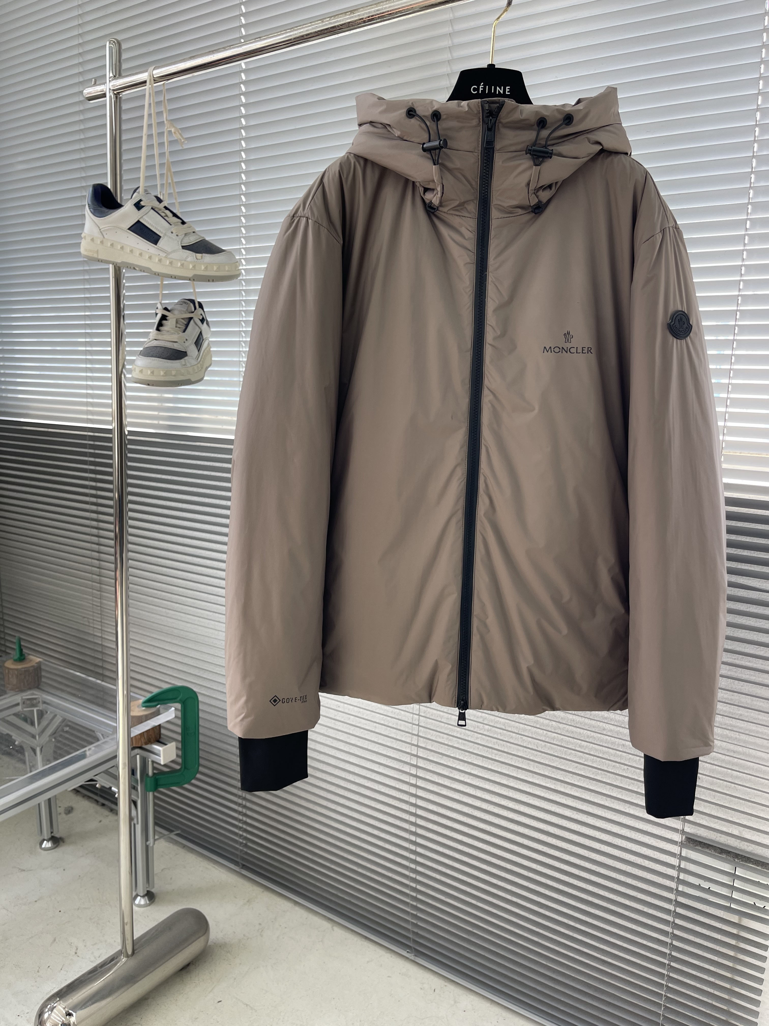 몽클레어 Moncler 다운재킷.