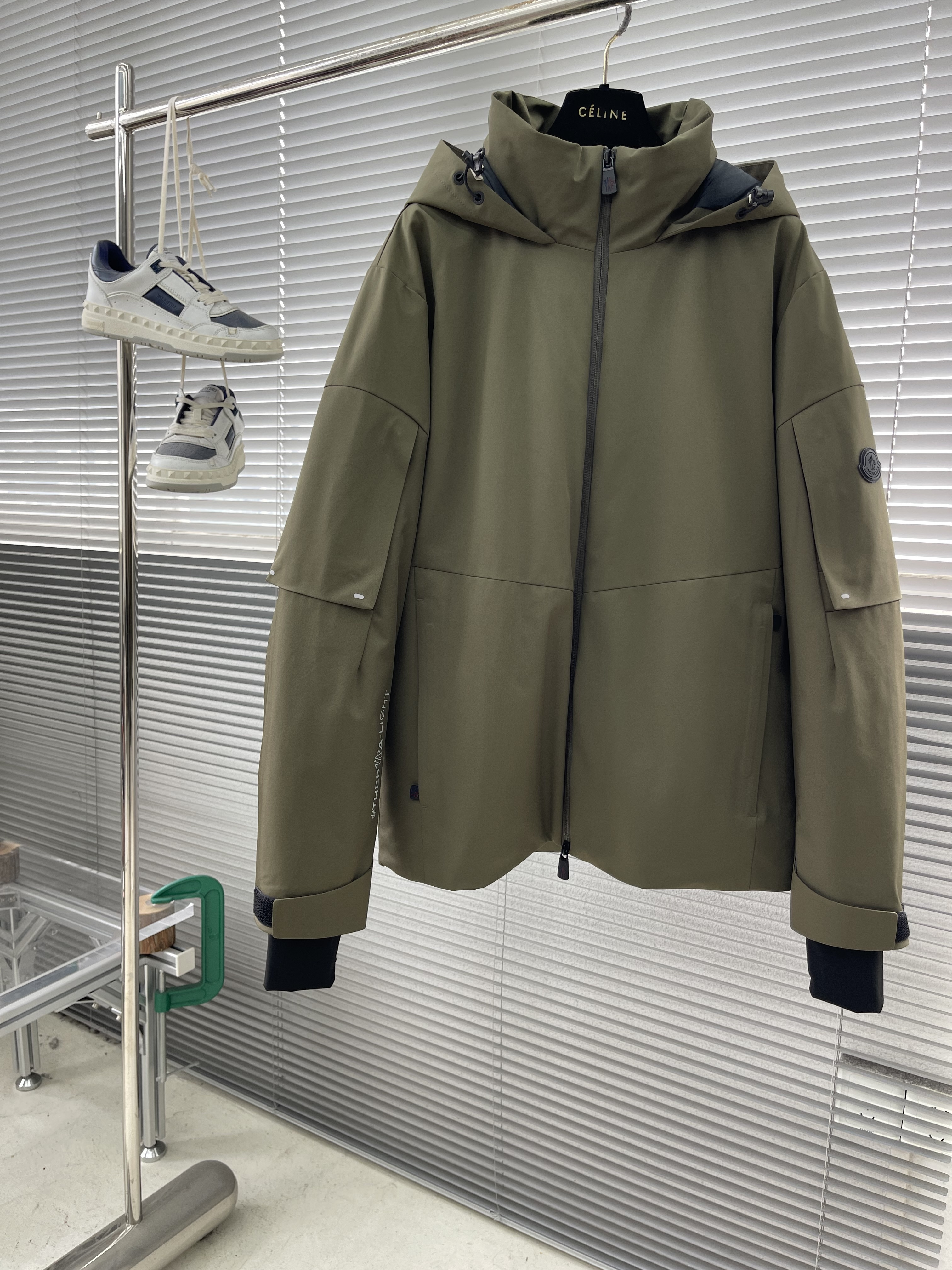 몽클레어 Moncler 다운재킷.
