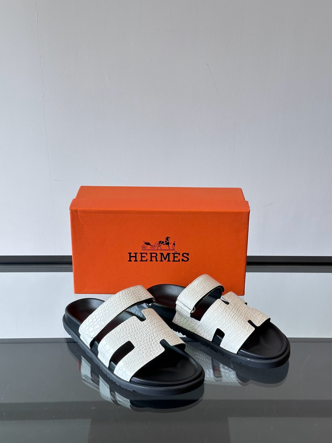 에르메스 Hermes Oran 슬리퍼