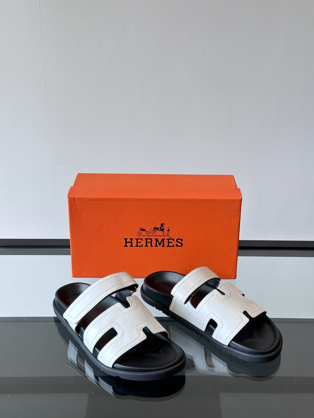 에르메스 Hermes Oran 슬리퍼