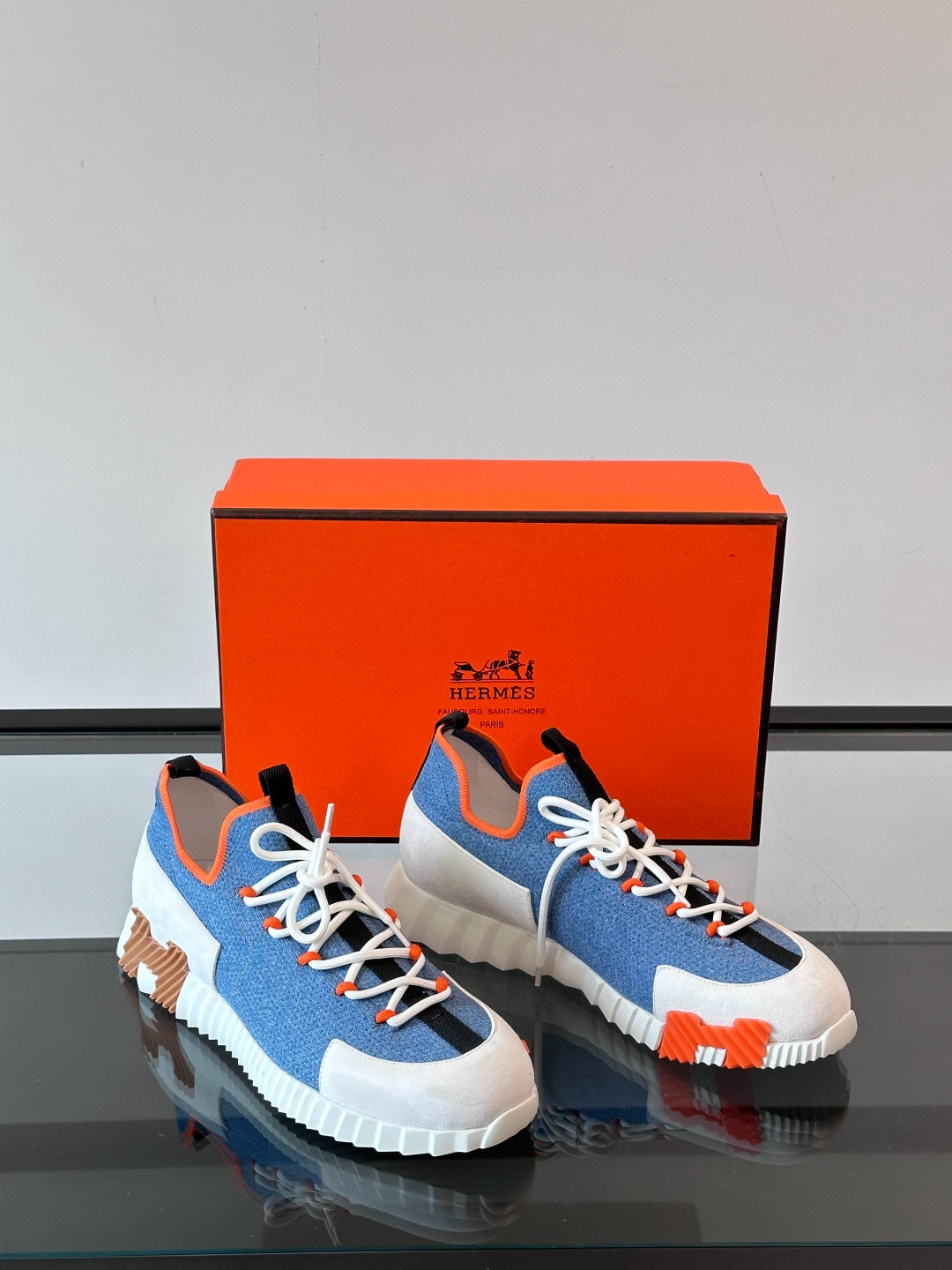 에르메스 Hermes 스니커즈