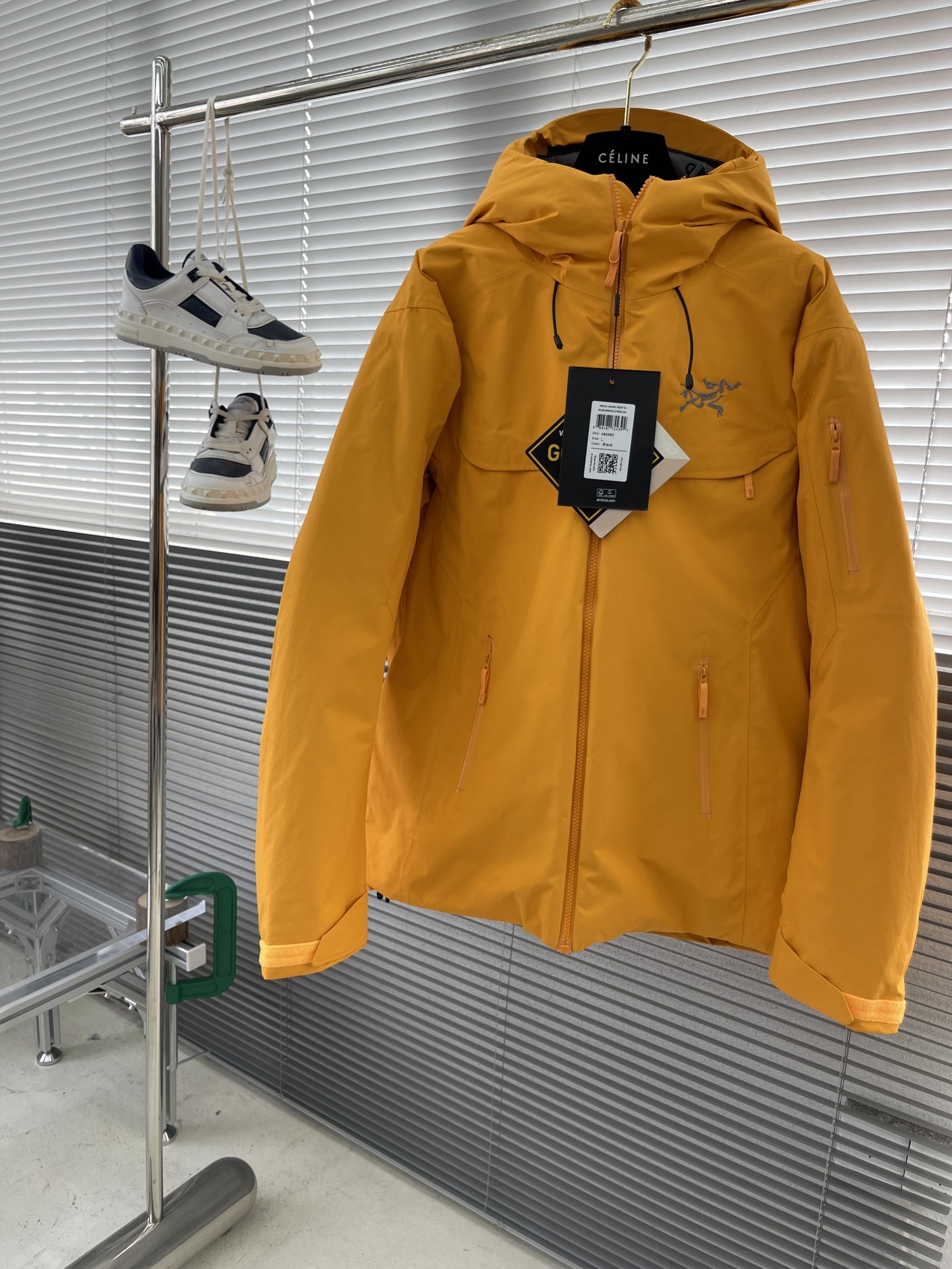 아크테릭스 ARC'TERYX 다운재킷