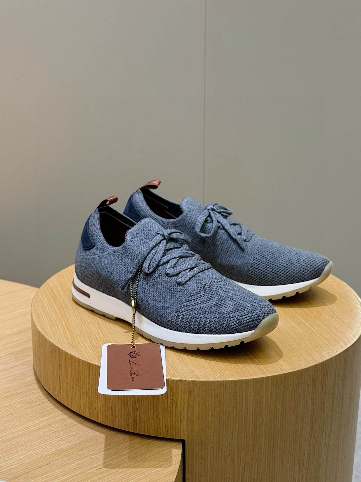 로로피아나 Loro Piana Flexy Walk 스니커즈