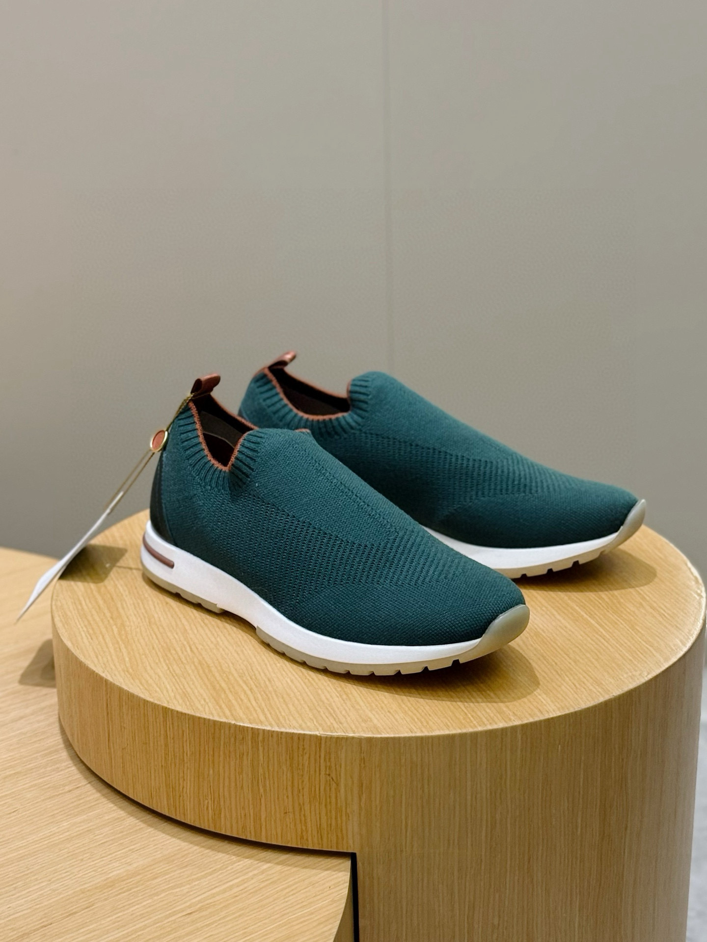 로로피아나 Loro Piana 390 Flexy Walk 스니커즈