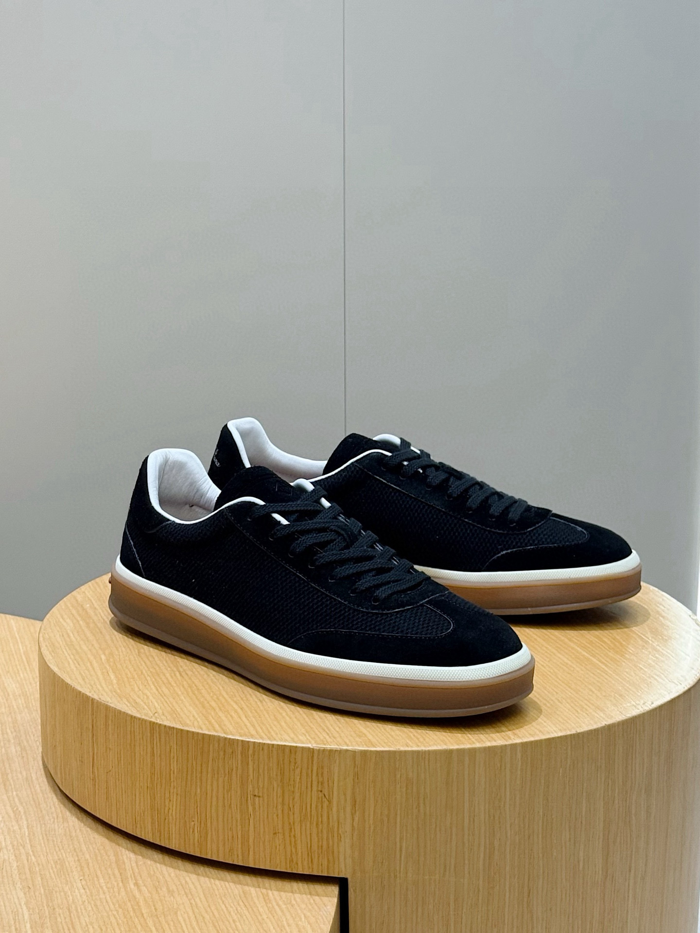 로로피아나 Loro Piana Tennis Walk 스니커즈