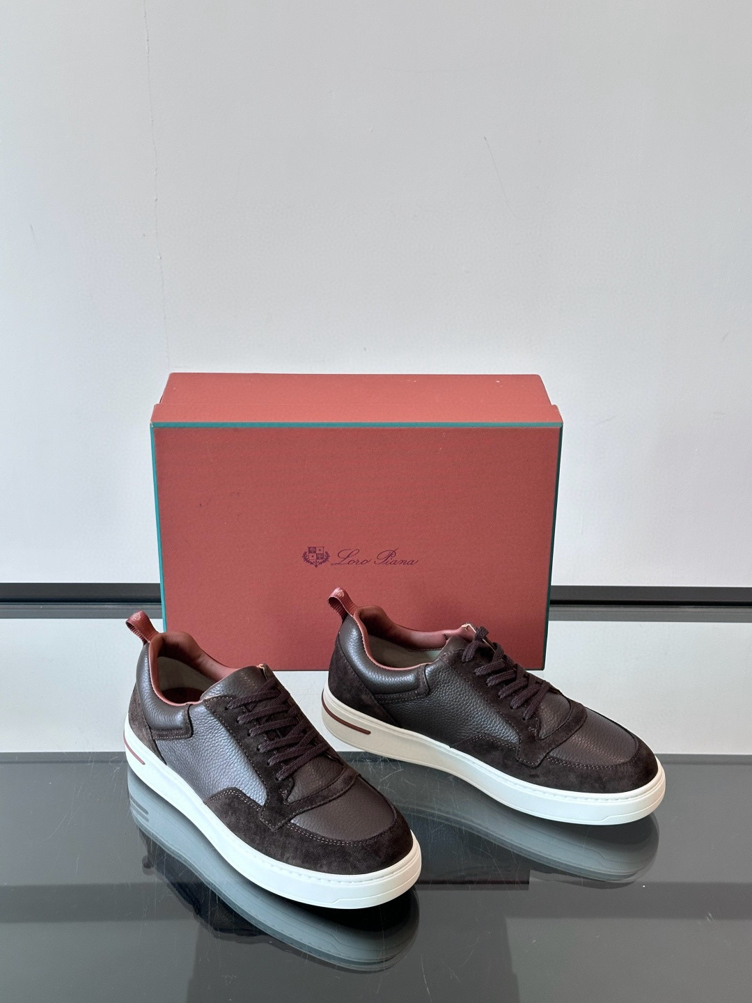 로로피아나 Loro Piana Week end Walk 스니커즈