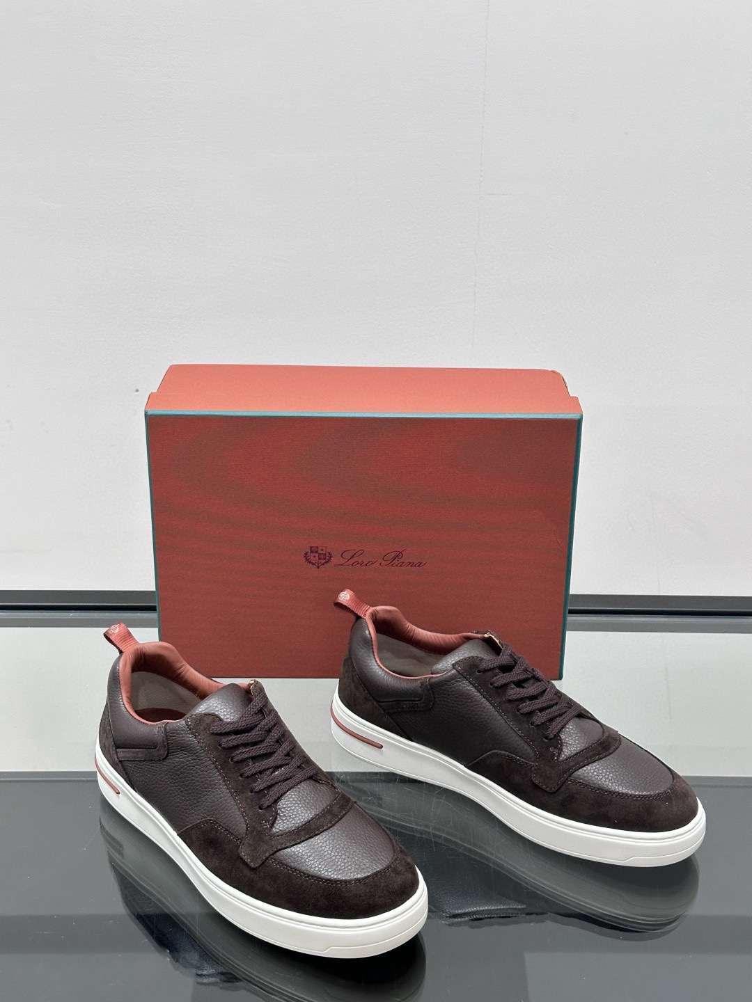 로로피아나 Loro Piana Week end Walk 스니커즈