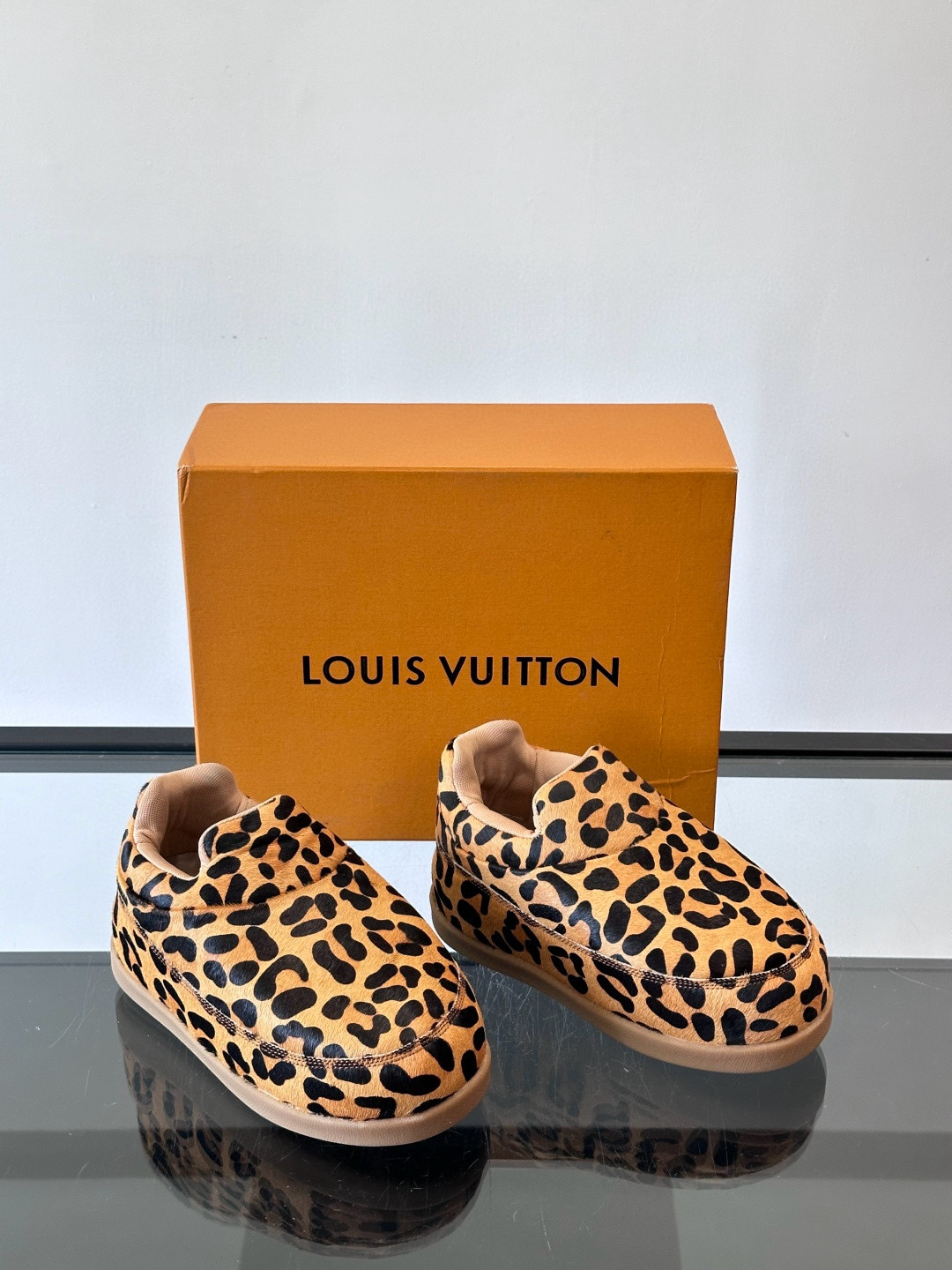루이비통 Louis Vuitton & Nigo Buttersoft 스니커즈