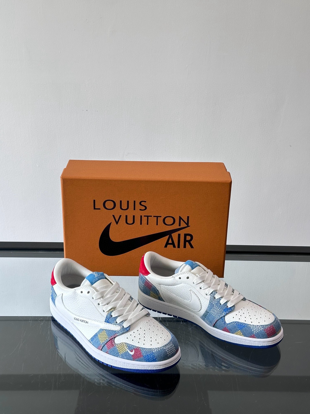 루이비통 Louis Vuitton & Nike 스니커즈
