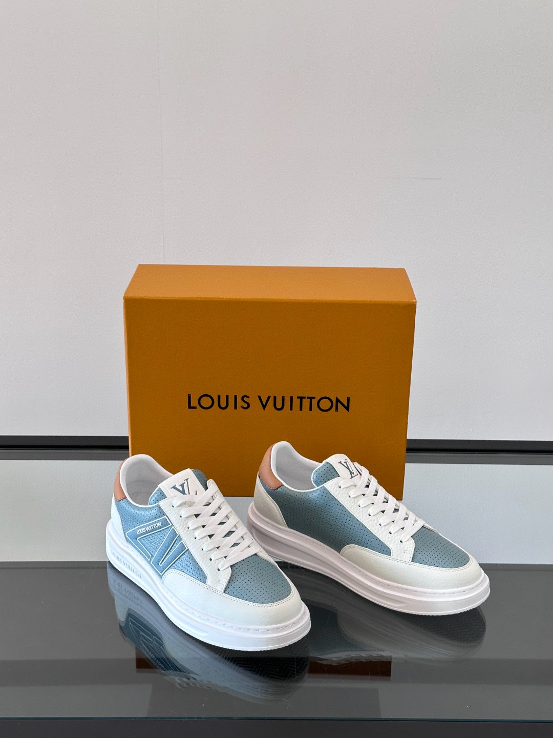 루이비통 Louis Vuitton  Beverly Hills 스니커즈