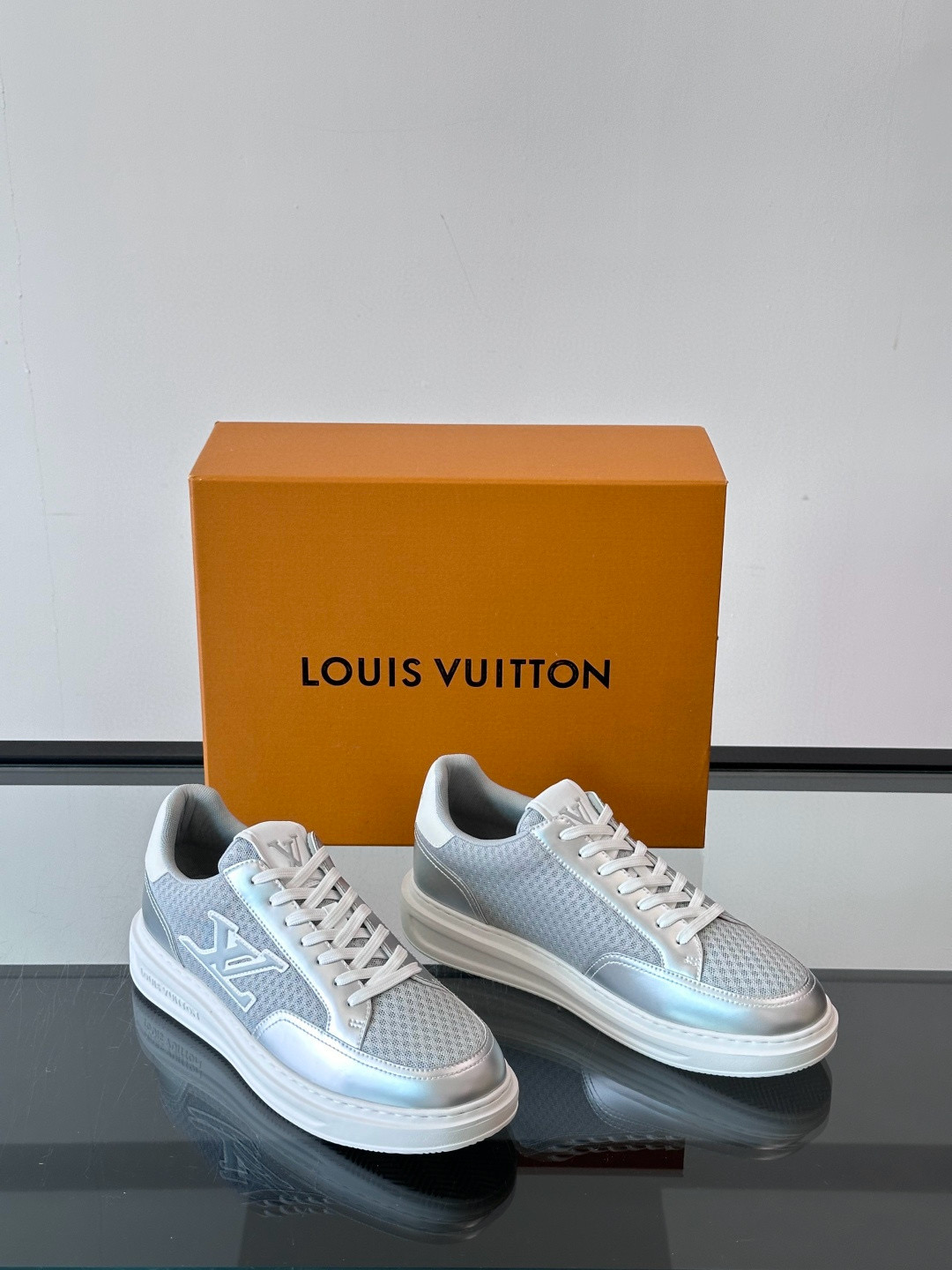 루이비통 Louis Vuitton  Beverly Hills 스니커즈