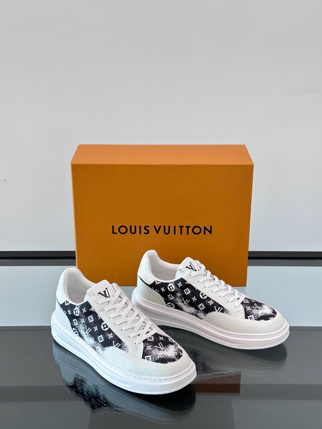 루이비통 Louis Vuitton  Beverly Hills 스니커즈