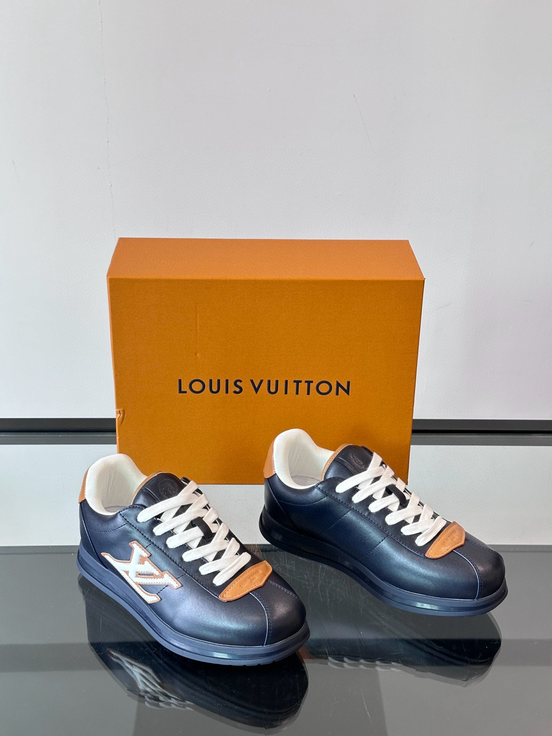 루이비통 Louis Vuitton Buttersoft 스니커즈