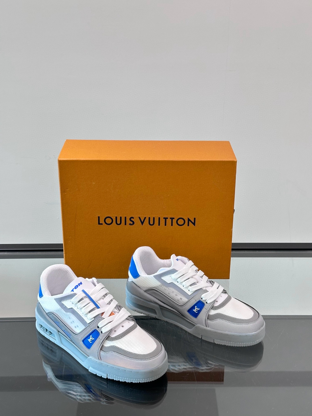 루이비통 Louis Vuitton Cup Trainer 스니커즈