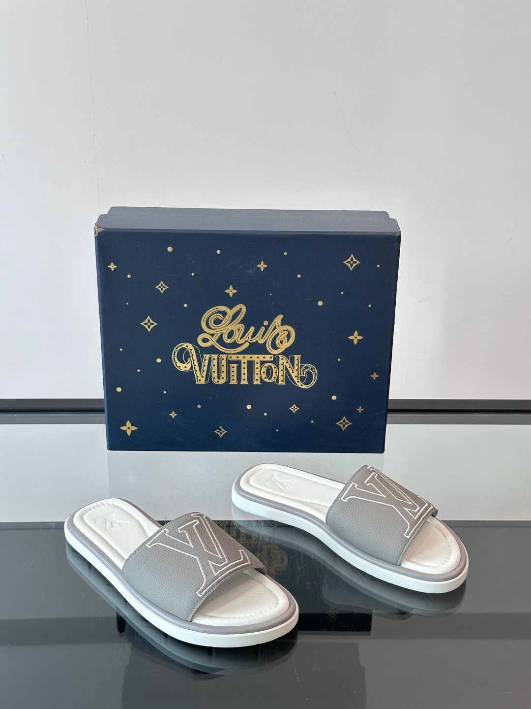 루이비통 Louis Vuitton New arrival 슬리퍼