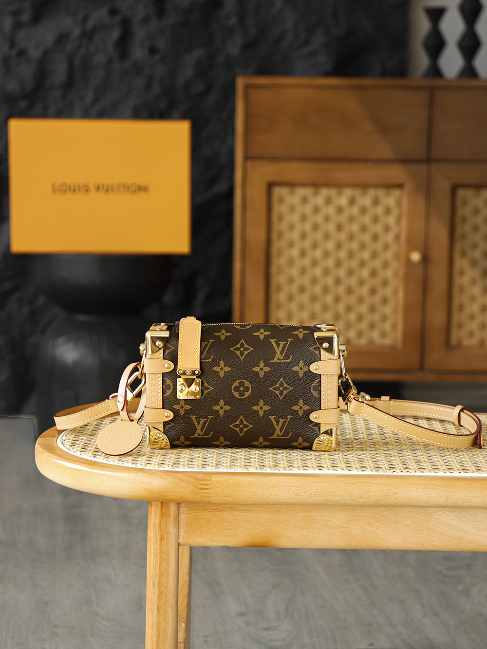 【AS】루이비통 Louis Vuitton M46815 Side Trunk Monogram