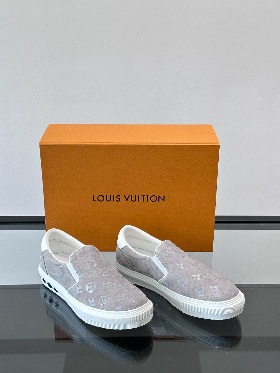 루이비통 Louis Vuitton 스니커즈
