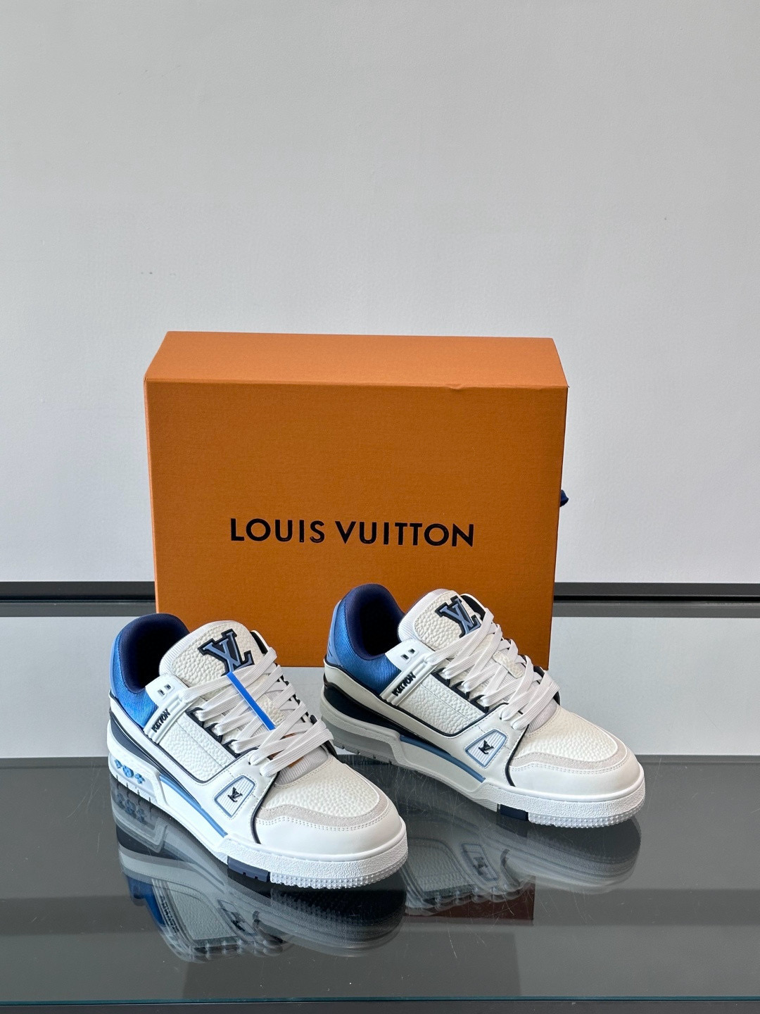 루이비통 Louis Vuitton Trainer 스니커즈
