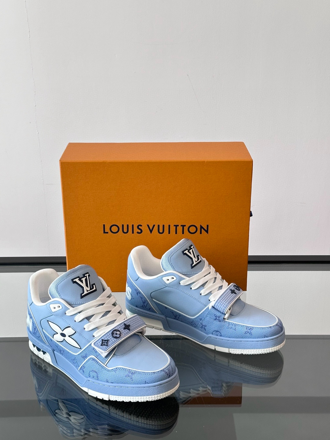 루이비통 Louis Vuitton Trainer 스니커즈