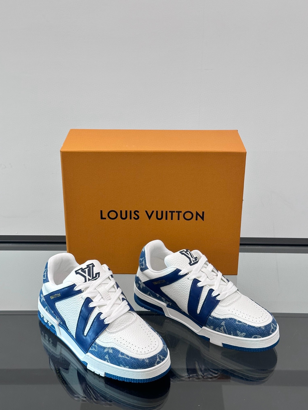 루이비통 Louis Vuitton Trainer 스니커즈