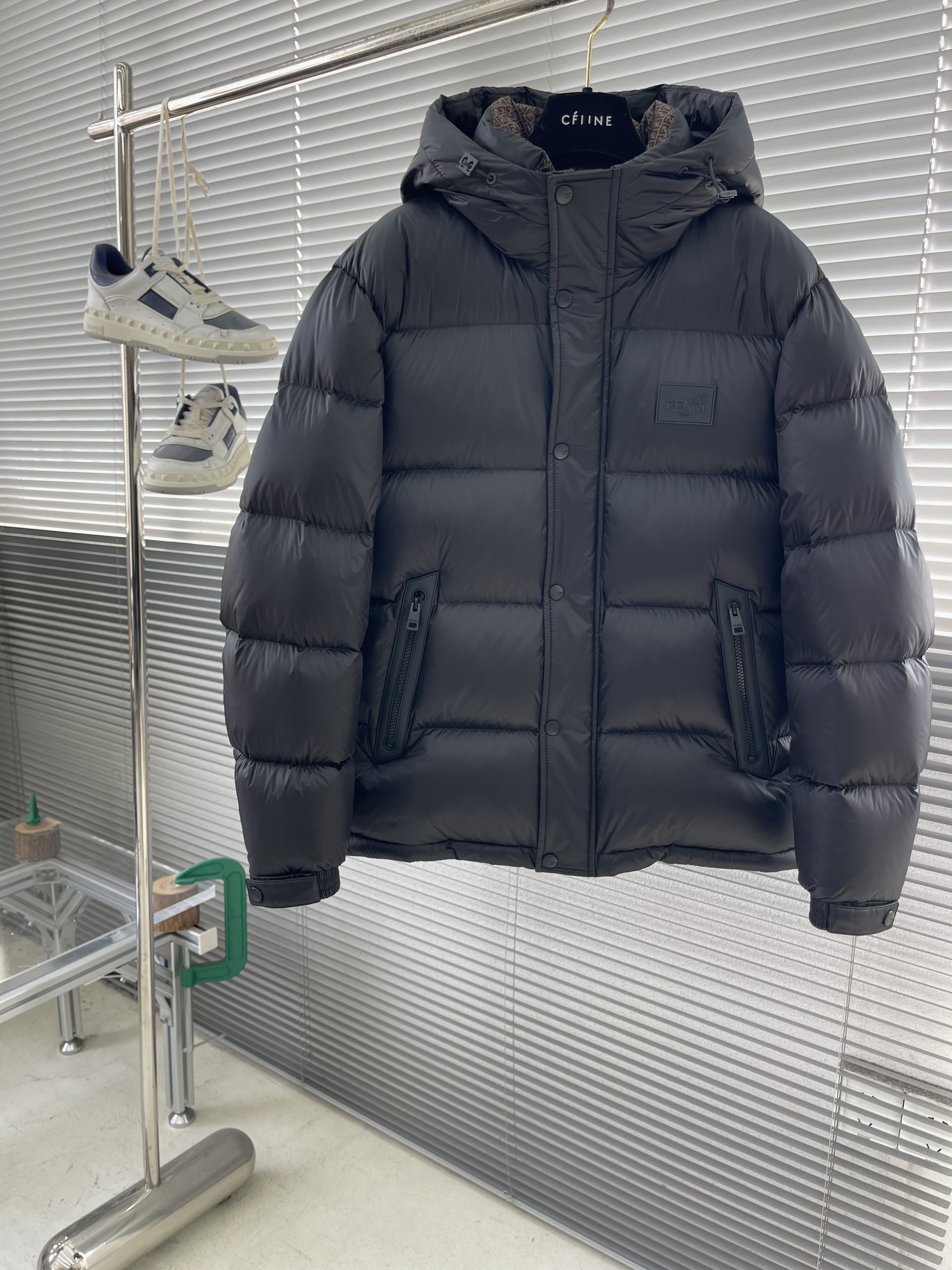 펜디 FENDI 다운재킷