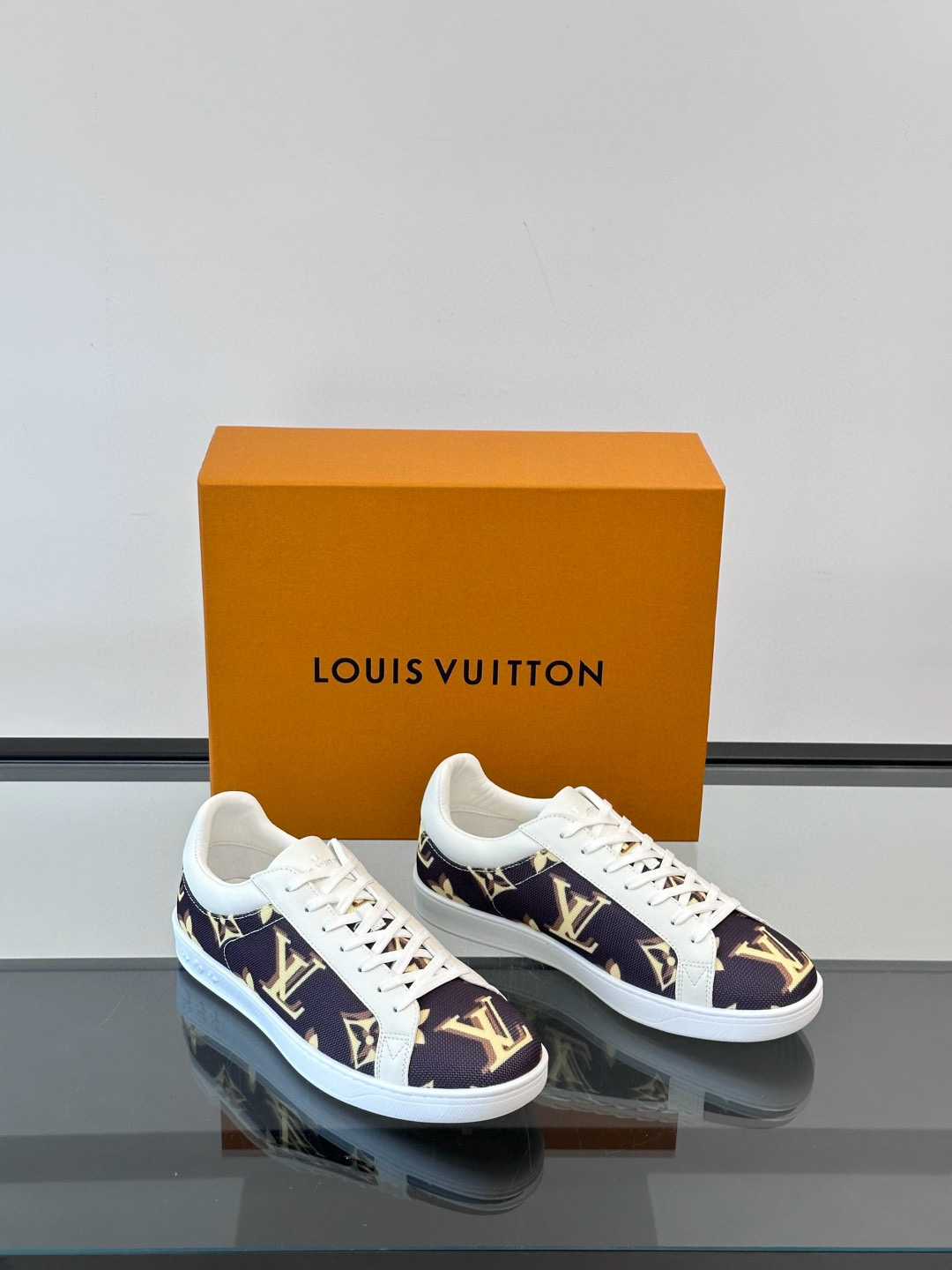 루이비통 Louis Vuitton 스니커즈