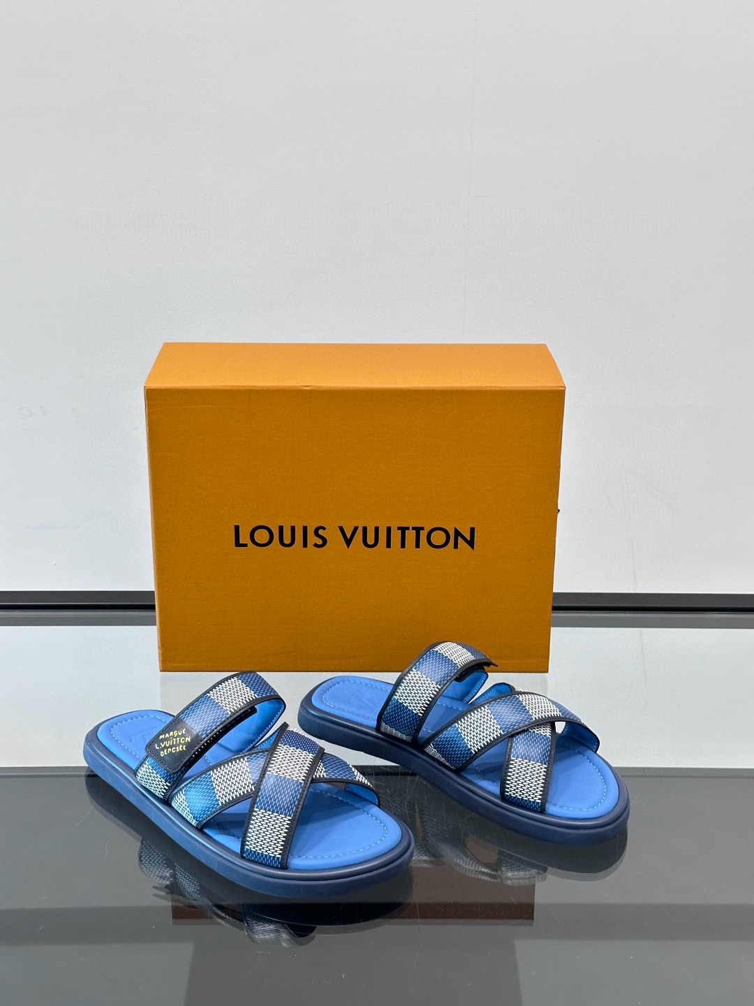 루이비통 Louis Vuitton 슬리퍼