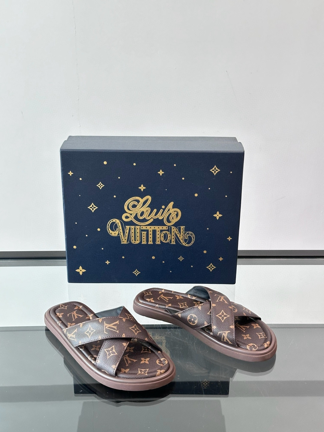 루이비통 Louis Vuitton 슬리퍼