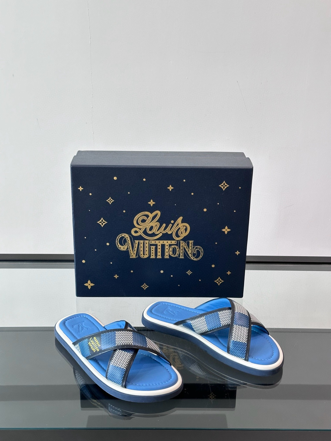 루이비통 Louis Vuitton 슬리퍼