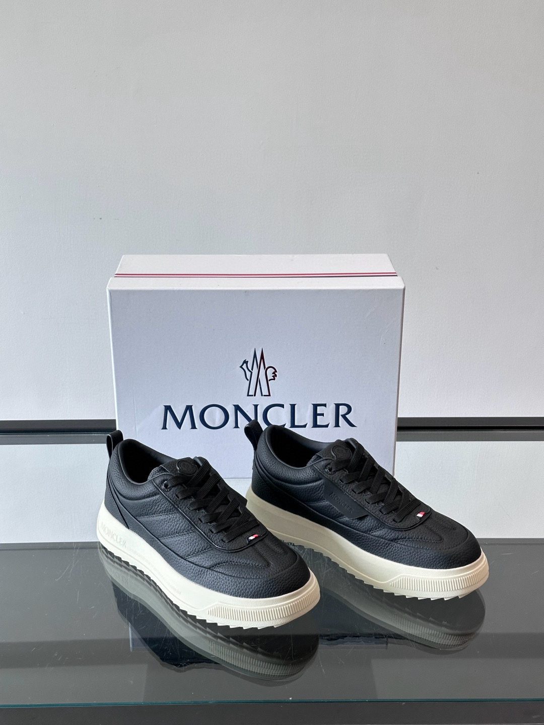 몽클레어 Moncler FW25 스니커즈 Black