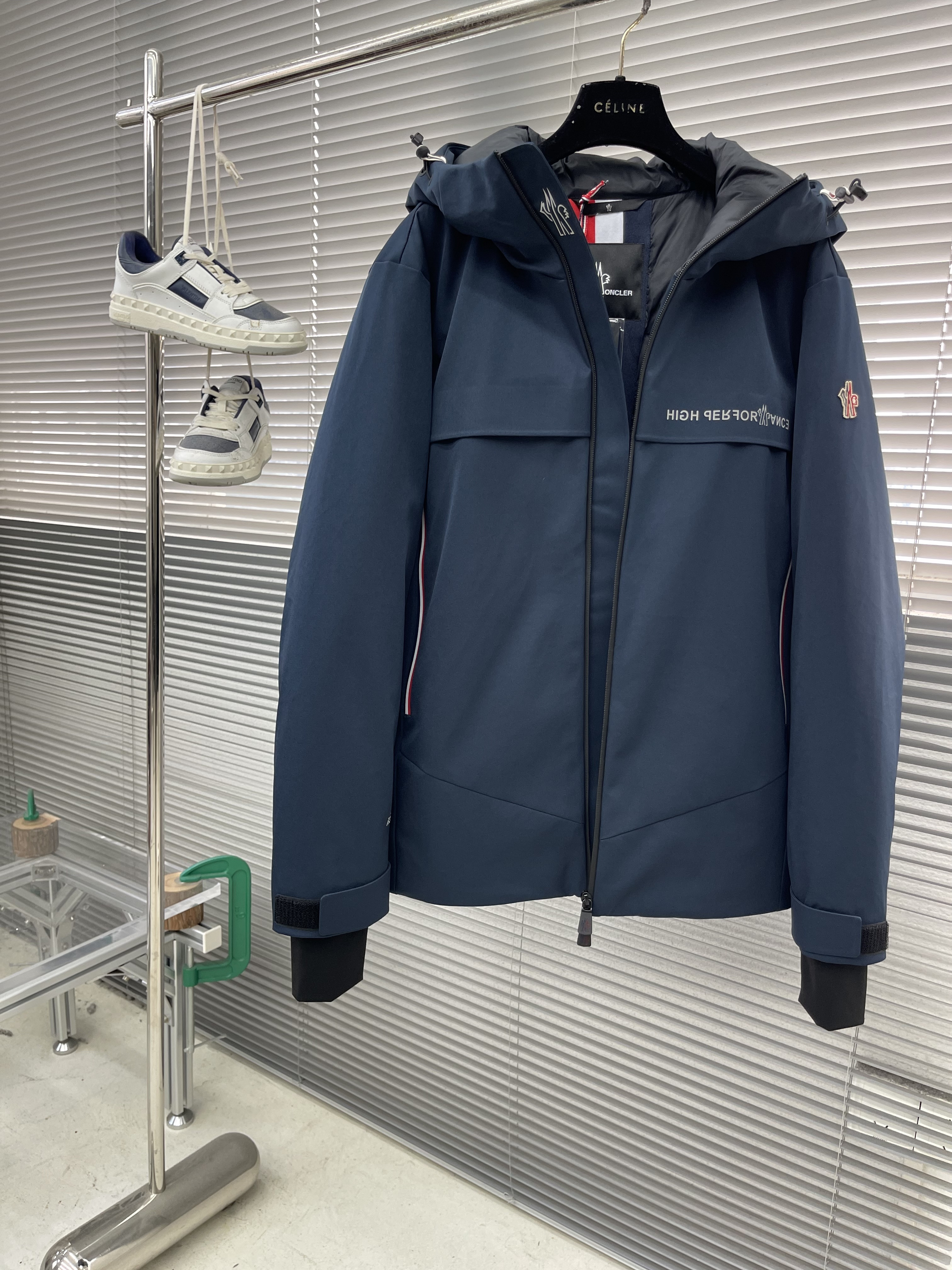 몽클레어 Moncler 다운재킷.