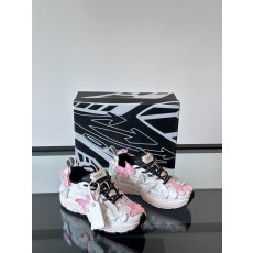 오프화이트 (Off-White) 스니커즈